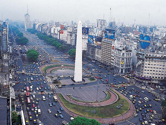 Η φαρδύτερη οδός στον κόσμο, λεωφόρος 9 De Julio στο Μπουένος Άιρες της Αργεντινής