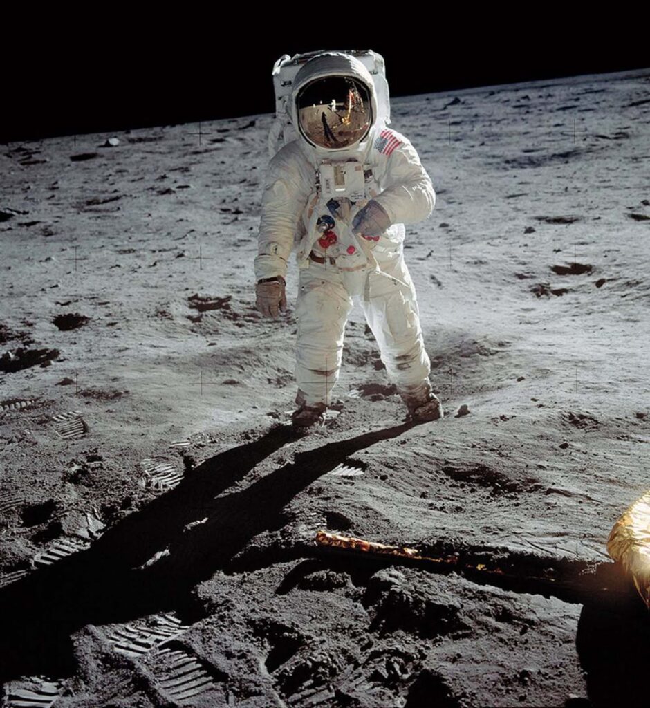Η πασίγνωστη φωτογραφία του Neil Armstrong στις 20 Ιουλίου του 1969.