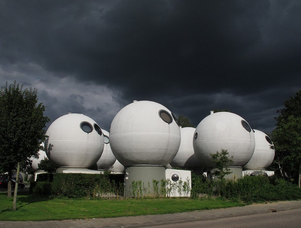 Den Bosch, ένας πειραματικός οικισμός από σφαίρες στην Ολλανδία
