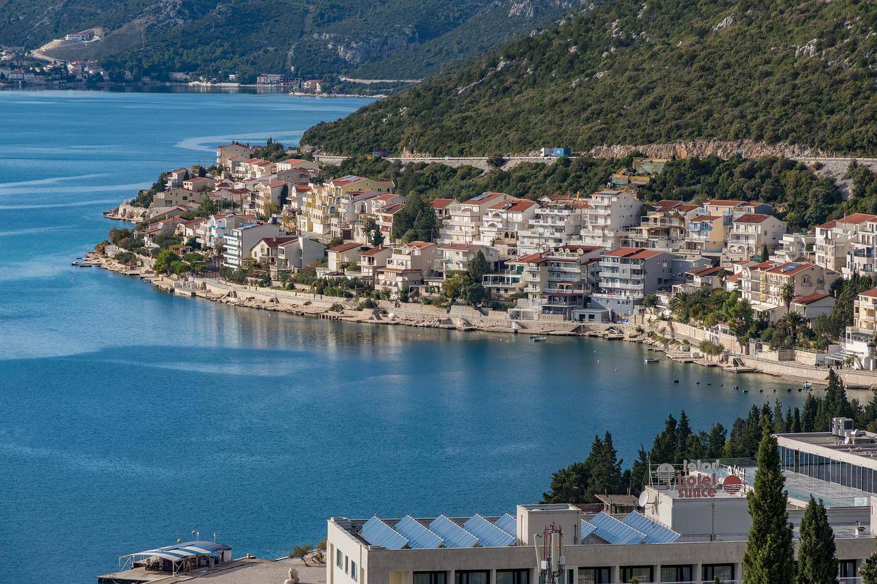 Νέουμ: Βρίσκοντας τη διέξοδο στη θάλασσα