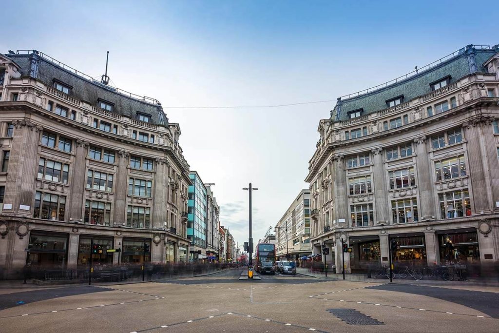 Oxford Circus, η διασταύρωση της Oxford Street με την Regent Street