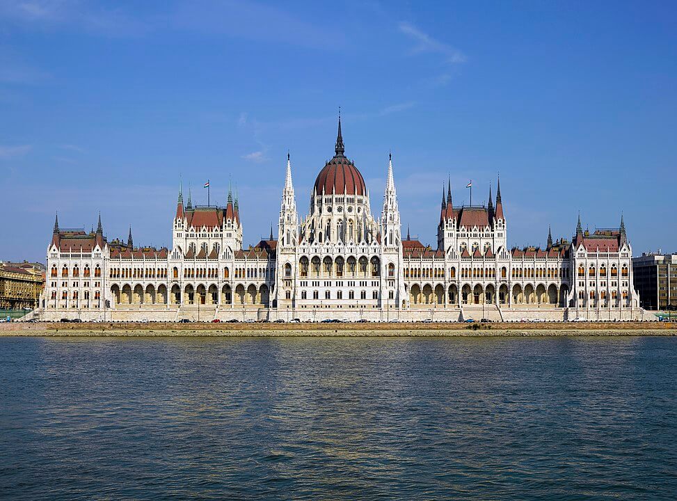 Ουγγρικό Κοινοβούλιο, Βουδαπέστη