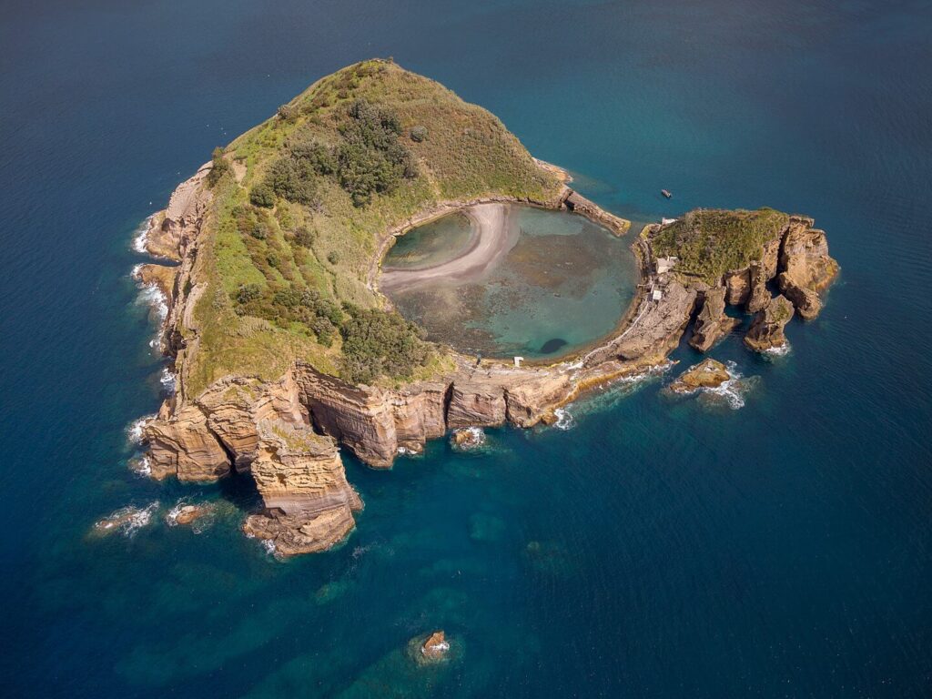 Νήσος Βίλα Φράνκα - Το δαχτυλίδι της πριγκίπισσας στο αρχιπέλαγος των Αζορών