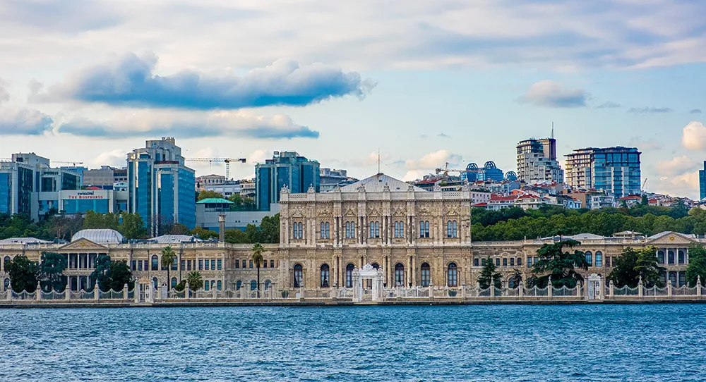 Ντολμά Μπαχτσέ (Dolmabahçe Sarayı)