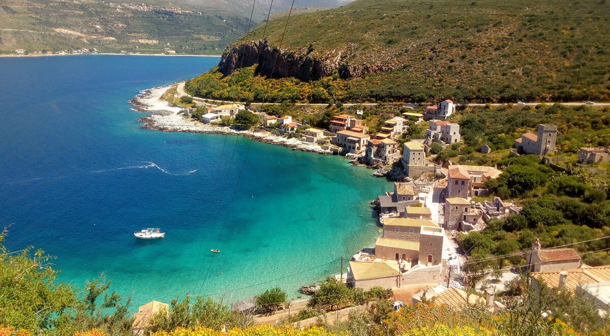 10 καλοκαιρινοί προορισμοί κοντά στην Αθήνα με αμάξι