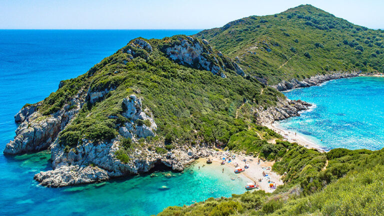 11 νησιά με φθηνά ακτοπλοϊκά εισιτήρια
