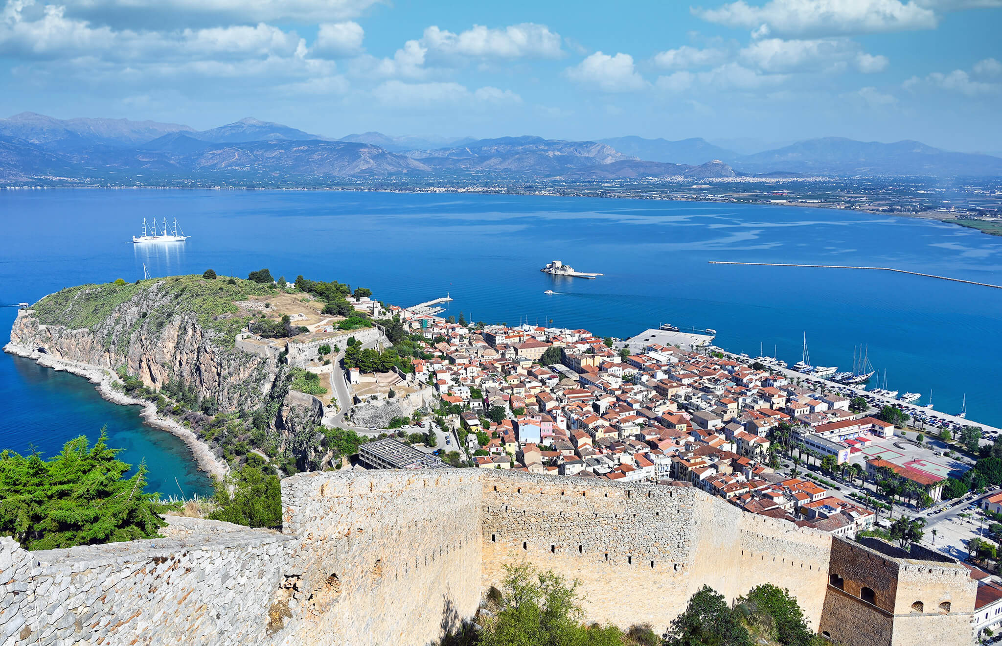 Πού να μείνω στο Ναύπλιο: Τα 10 καλύτερα ξενοδοχεία για κάθε στυλ και budget