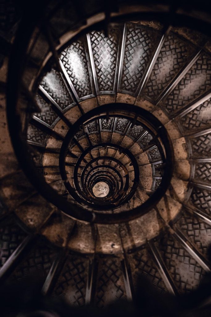 Το κλιμακοστάσιο της αψίδας (φωτ. Rafael AS Martins από το Unsplash)