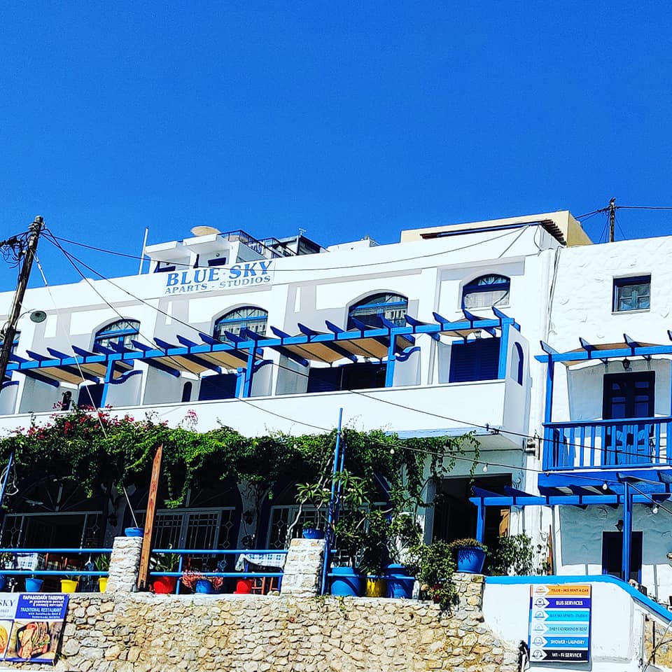 Blue sky apartments (φωτογραφία: Facebook Blue Sky Apartments Tilos)