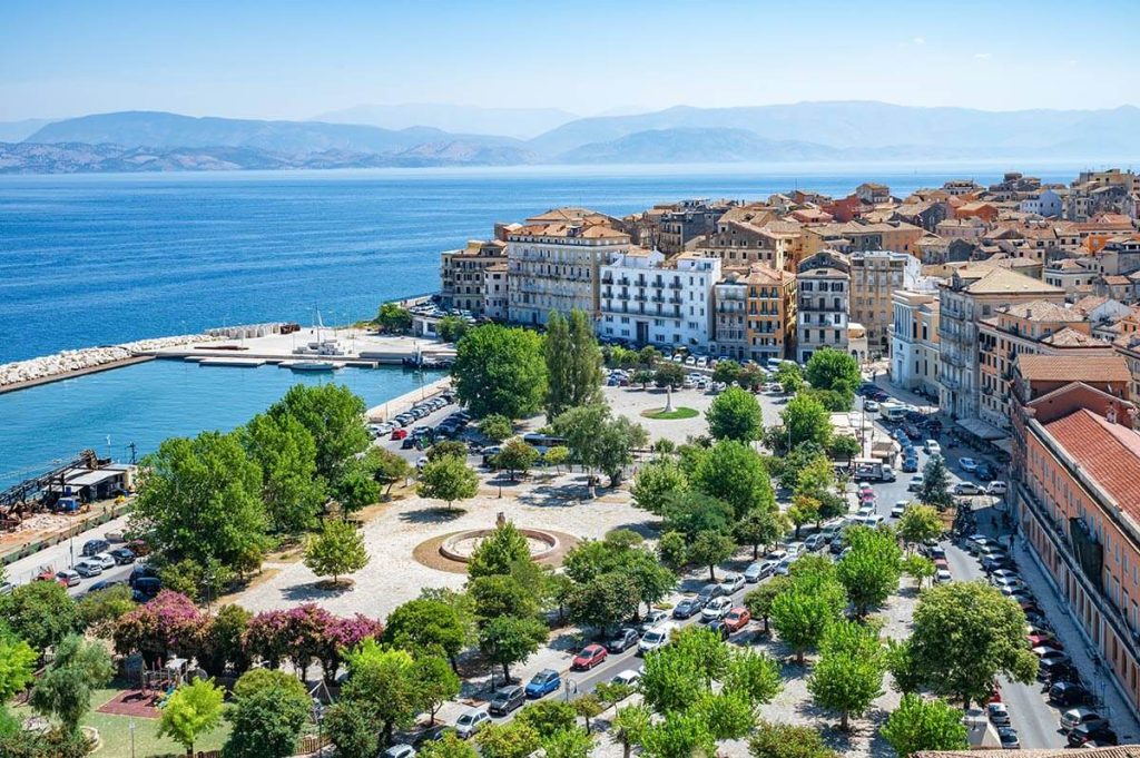 Η πλατεία Σπανιάδα της Κέρκυρας