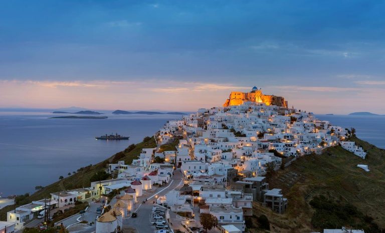 6 ήσυχα νησιά για ζευγάρια