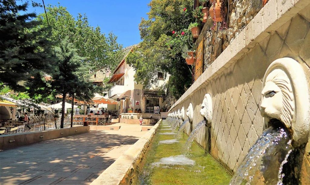 Η διάσημη βρύση στο Σπήλι