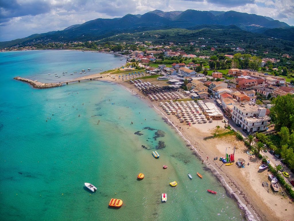 Η παραλία της Ρόδας στην Κέρκυρα