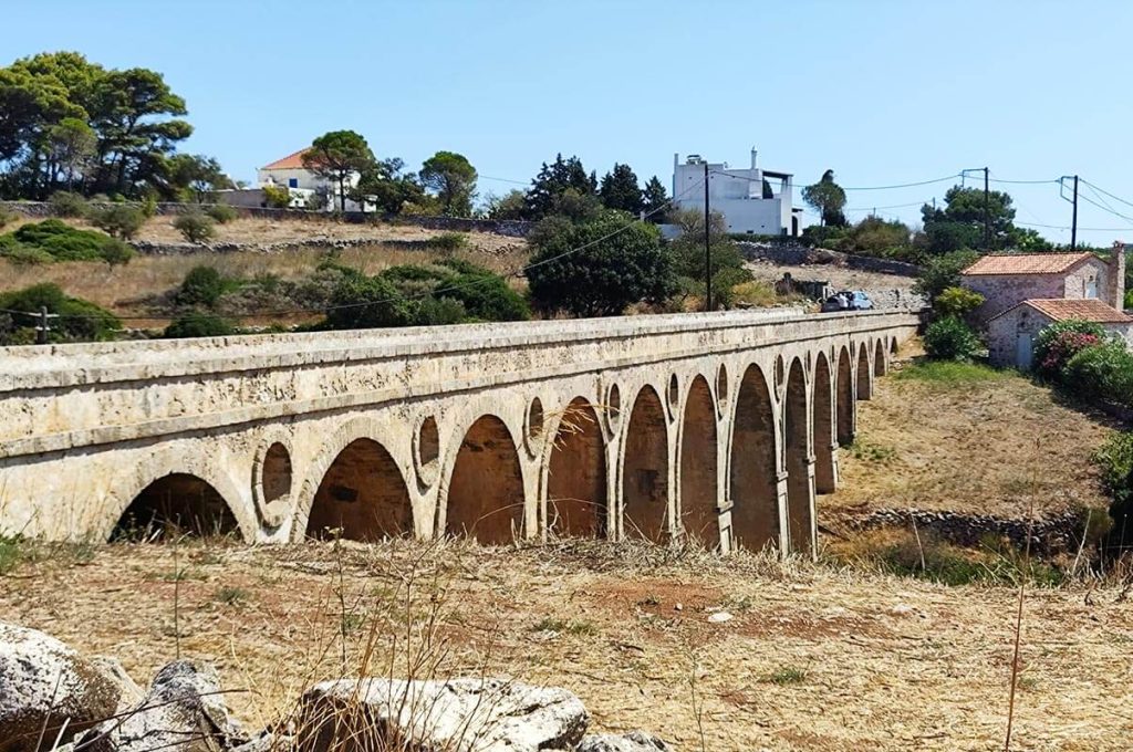 Η Γέφυρα Κατουνίου στο Λιβάδι Κυθήρων