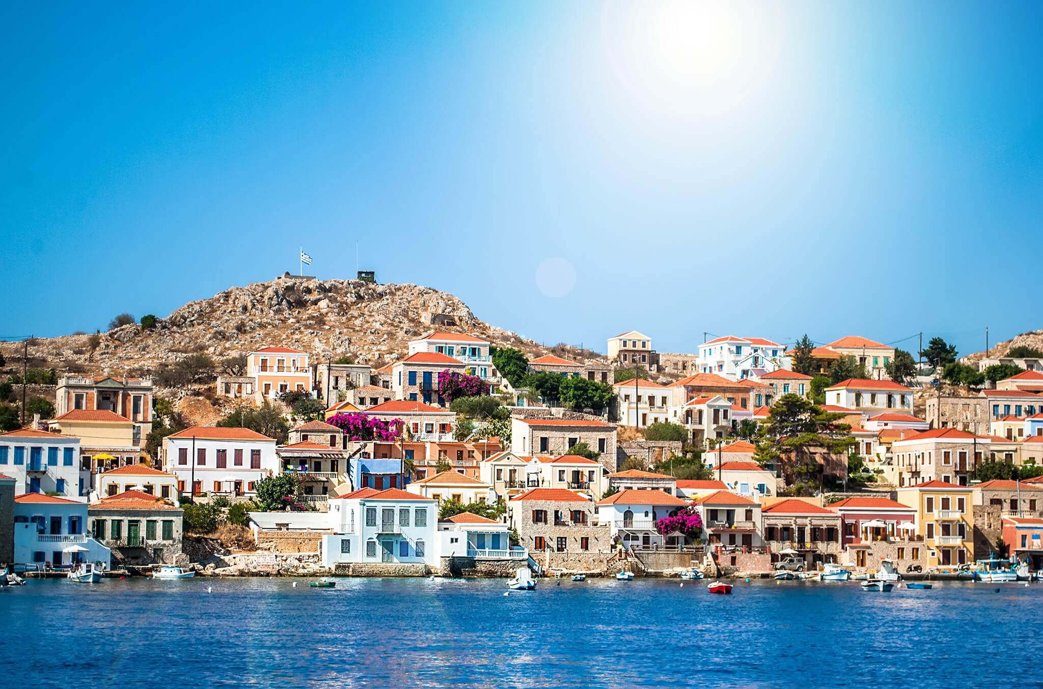 Πώς να πάω στη Χάλκη - Πλοία, δρομολόγια και τιμές