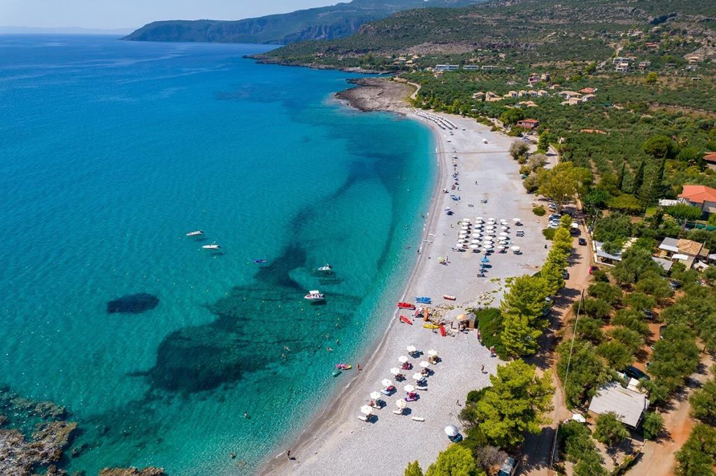 Η παραλία Ριτσά στην Καρδαμύλη