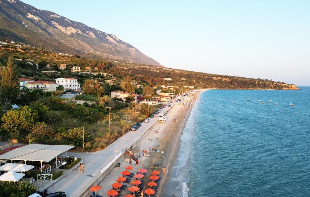 Παραλία Λουρδάτα, Κεφαλονιά