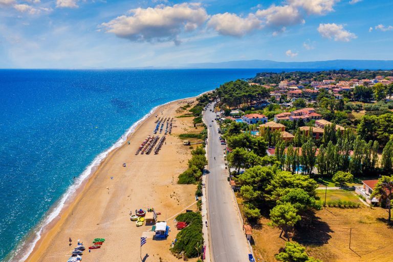 Κεφαλονιά: 8 παραλίες ιδανικές για παιδιά, με άμμο και ρηχά νερά