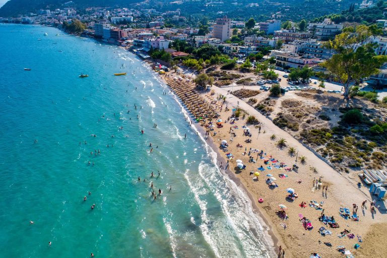 8 παραλίες κοντά στο Ναύπλιο που πρέπει να ανακαλύψεις φέτος το καλοκαίρι